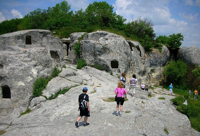 Eski Kermen - thị trấn trong động đá vôi kỳ lạ và cổ xưa bậc nhất thế giới - Ảnh 5.