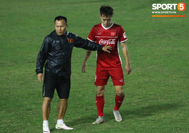 Công Phượng, Văn Toàn được bổ túc trước khi lên đường sang Lào dự AFF Cup 2018 - Ảnh 6.