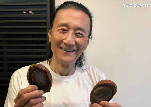 Tài tử phong lưu nhất Hong Kong: Yêu tình trẻ kém 49 tuổi, về già sống ăn bám con cái - Ảnh 10.
