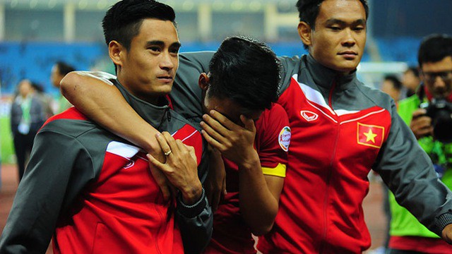 Muốn vô địch AFF Cup, bóng đá Việt Nam phải học cách khiêm nhường - Ảnh 1.