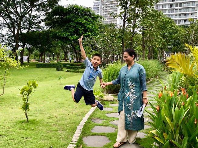 Mẹ đơn thân Đoàn Thu Thủy lại gây bão MXH: Con thiên tài hay đần độn phụ thuộc vào cách đối xử của cha mẹ - Ảnh 3.