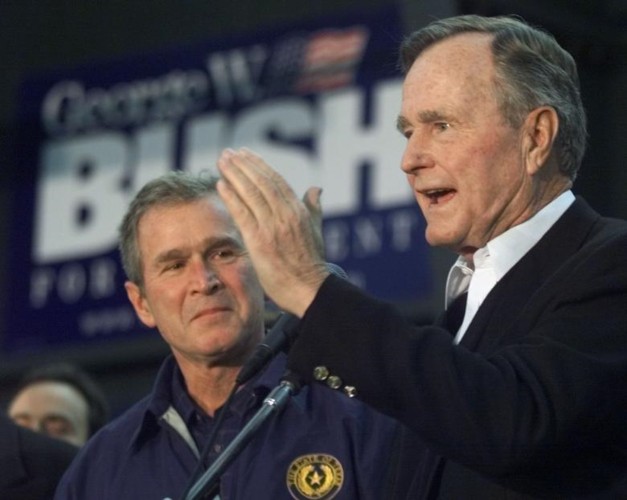 Những khoảnh khắc đáng nhớ trong cuộc đời cựu Tổng thống Bush “cha” - Ảnh 22.