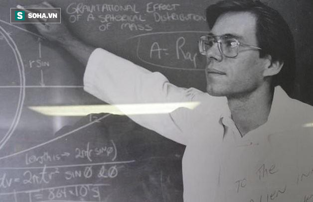 Bí ẩn về người đàn ông một mực khẳng định sự tồn tài của UFO và khu vực 51 - Ảnh 1. Bí ẩn về người đàn ông một mực khẳng định sự tồn tài của UFO và khu vực 51 - Ảnh 1.