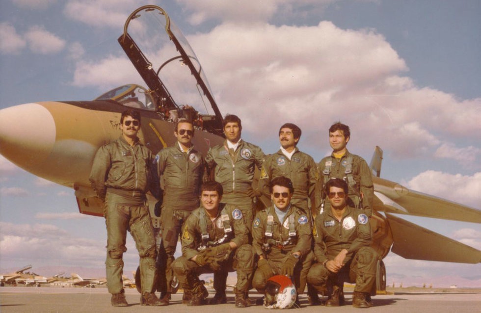 F-14 Tomcat tiêu diệt cùng lúc 3 MiG-23 chỉ bằng 1 tên lửa: Sự xuất sắc của phi công Iran - Ảnh 1. F-14 Tomcat tiêu diệt cùng lúc 3 MiG-23 chỉ bằng 1 tên lửa: Sự xuất sắc của phi công Iran - Ảnh 1.