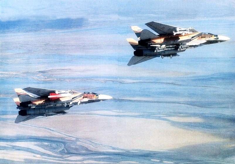 F-14 Tomcat tiêu diệt cùng lúc 3 MiG-23 chỉ bằng 1 tên lửa: Sự xuất sắc của phi công Iran - Ảnh 2. F-14 Tomcat tiêu diệt cùng lúc 3 MiG-23 chỉ bằng 1 tên lửa: Sự xuất sắc của phi công Iran - Ảnh 2.