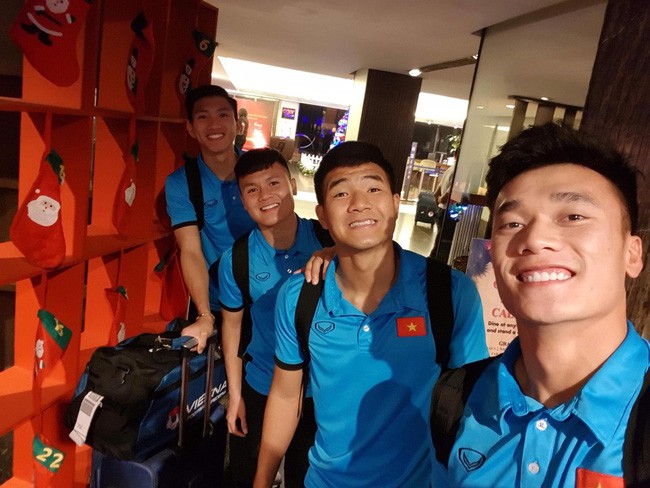 Bị một bộ phận cư dân mạng ném đá, đây chính là phản ứng cực gắt của Đức Chinh - Ảnh 2. Bị một bộ phận cư dân mạng ném đá, đây chính là phản ứng cực gắt của Đức Chinh - Ảnh 2.