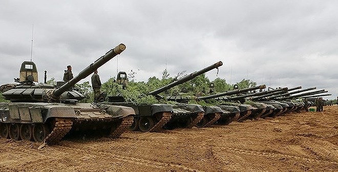 [ẢNH] Nga cấp tốc tăng cường xe tăng T-72B3 tới biên giới Ukraine trong tình hình nóng - Ảnh 2.