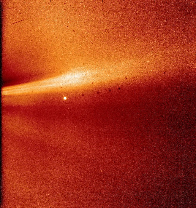 Bên trong bầu khí quyển của Mặt Trời có gì? Mời bạn xem tấm ảnh đầu tiên về nó để biết chi tiết - Ảnh 1.