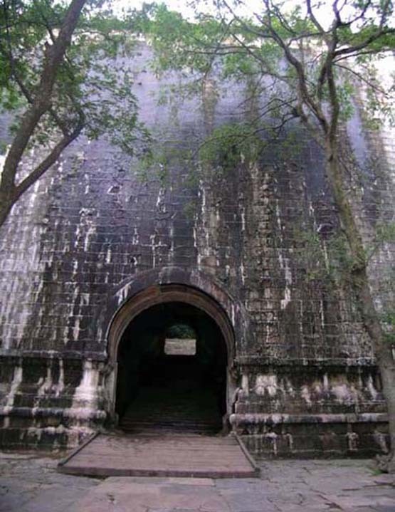 Xuống lăng mộ bí ẩn và vĩ đại nhất thế giới, chứa hàng ngàn tấn báu vật - Ảnh 15.