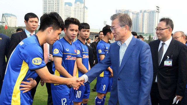 Tổng thống Hàn Quốc gửi lời chúc mừng ĐT Việt Nam sau chức vô địch AFF Cup 2018 - Ảnh 1.