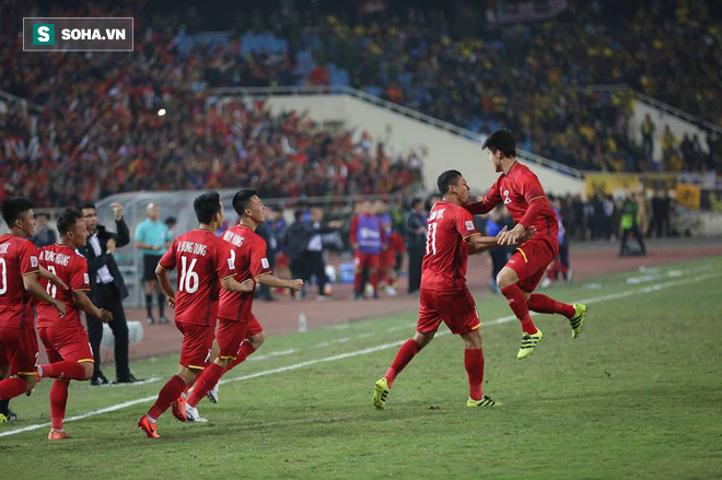 CĐV Thái Lan: Quang Hải giỏi nhất dải Ngân hà, anh ta phải chơi ở Liverpool hay Man City - Ảnh 2.