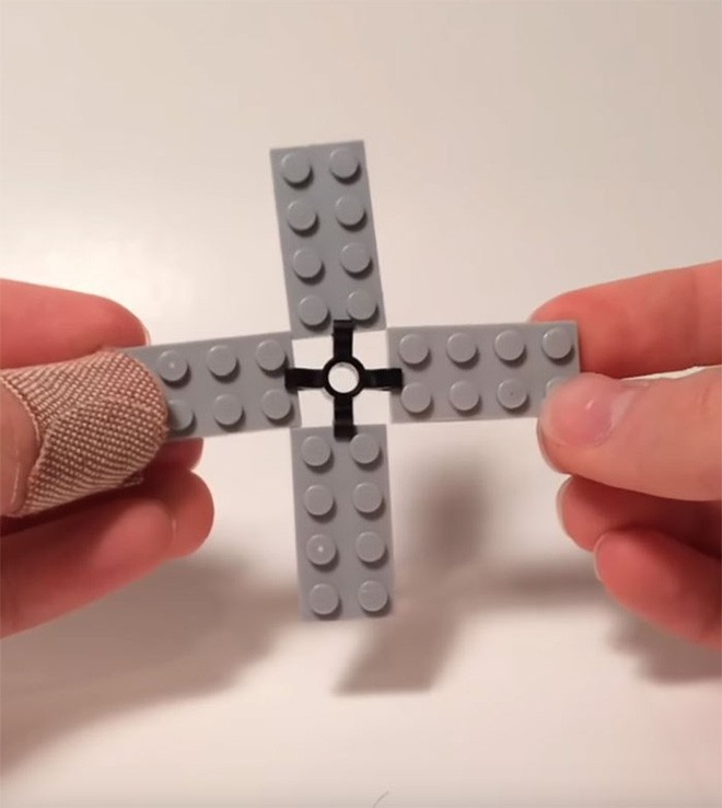 Internet đang phát cuồng với kỹ thuật lắp LEGO kiểu ngược đời - Ảnh 12.
