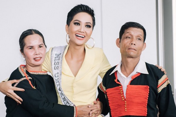 Xúc động hình ảnh lam lũ của bố mẹ Hhen Niê sau hào quang Top 5 Hoa hậu Hoàn vũ - Ảnh 7.