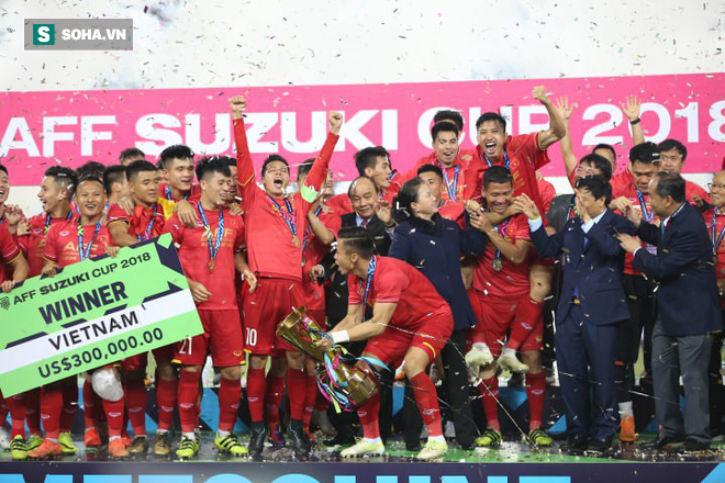 Báo Hàn Quốc đặt ra mục tiêu mới cho Việt Nam sau chức vô địch AFF Cup 2018 - Ảnh 1.