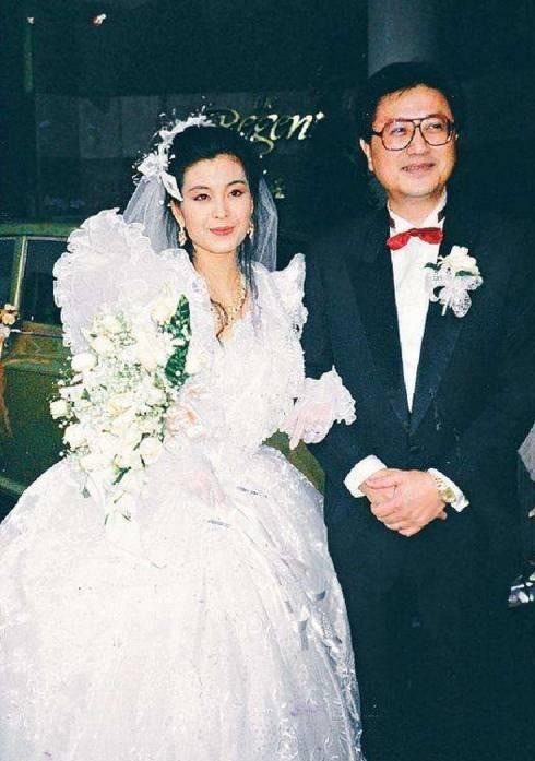Ngũ Vịnh Vy: Mỹ nhân Hong Kong chịu cảnh quá phụ sau 13 ngày cưới, cả đời trải qua 2 lần đò đều không tìm được hạnh phúc viên mãn - Ảnh 2.