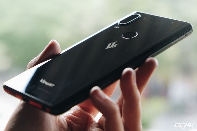 Mở hộp và trên tay Vsmart Active 1: Thiết kế đẹp, cấu hình mạnh, hậu mãi tốt, giá rẻ hơn cả điện thoại Trung Quốc - Ảnh 10.
