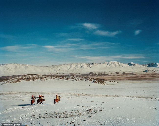 Cuộc sống Mông Cổ ấn tượng qua ống kính nhiếp ảnh gia Pháp - Ảnh 14.