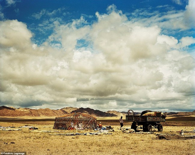 Cuộc sống Mông Cổ ấn tượng qua ống kính nhiếp ảnh gia Pháp - Ảnh 9.