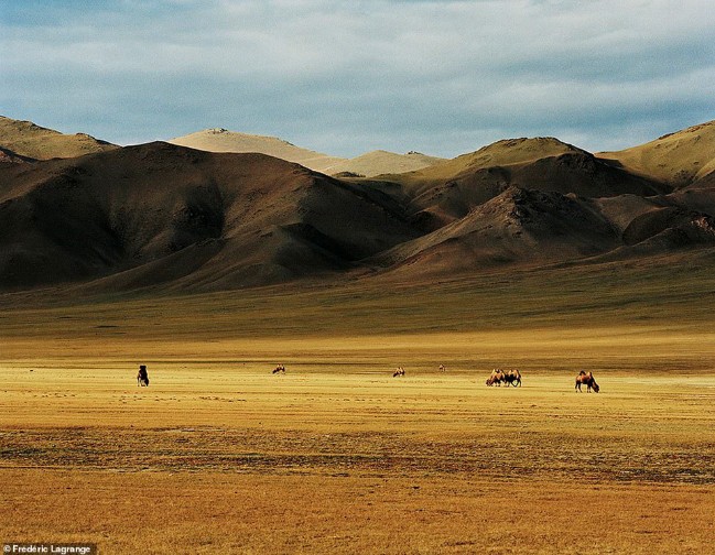 Cuộc sống Mông Cổ ấn tượng qua ống kính nhiếp ảnh gia Pháp - Ảnh 10.