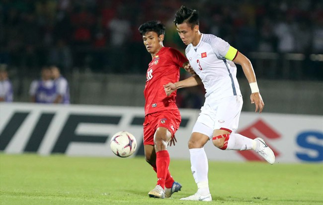 Vô địch AFF Cup 2018, các tuyển thủ đồng loạt lên hương - Ảnh 3.