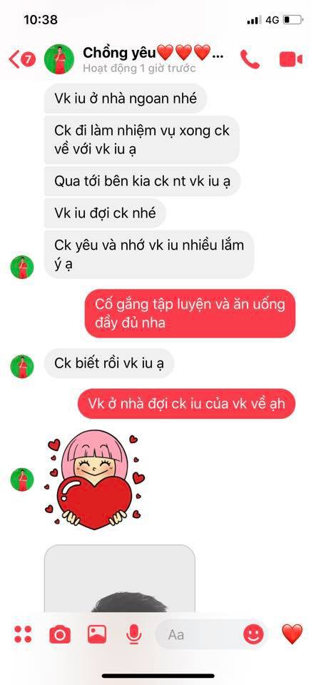 Vua dội bom Tiến Linh nghẹn ngào chia tay người yêu lên đường sang trời Tây - Ảnh 1.