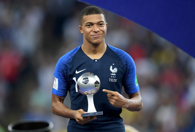 Barcelona sẵn sàng chi 150 triệu euro cộng với Philippe Coutinho để có được Kylian Mbappe - Ảnh 1.