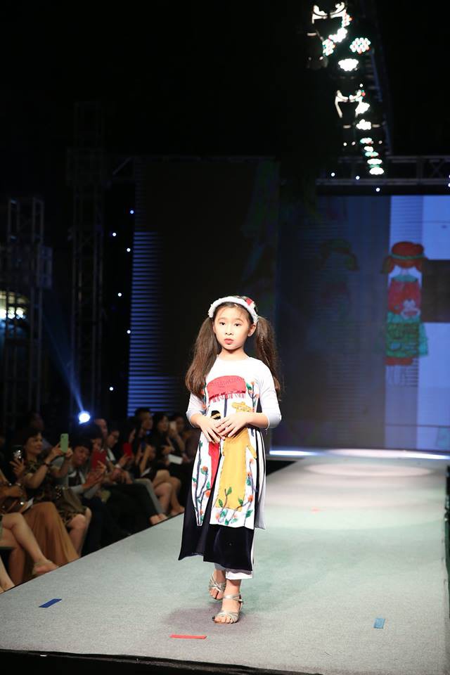 50 mẫu nhí catwalk chuyên nghiệp, đấu giá gây quỹ cho trẻ tự kỷ - Ảnh 7.