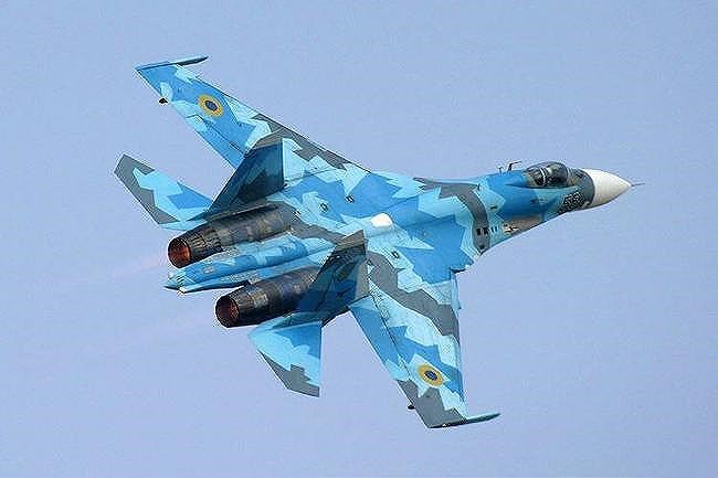 [ẢNH] Từ 70 chiến thần Su-27 xuống còn 17 chiếc, điều gì đang xảy ra với chiến đấu cơ mạnh nhất của Ukraine? - Ảnh 21.