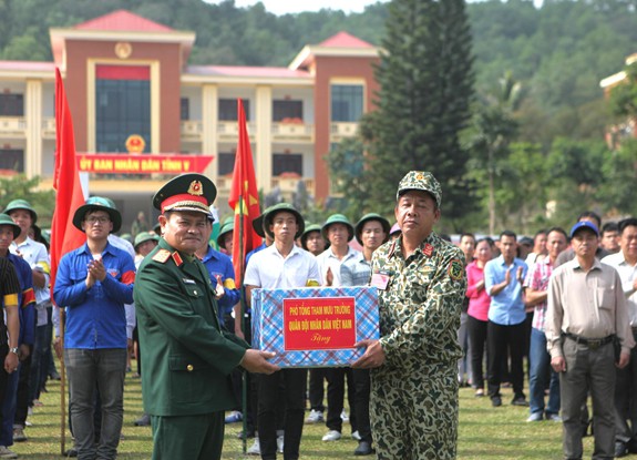 Trang bị các vũ khí đặc chủng hiện đại cho lực lượng Đặc công - Ảnh 4.