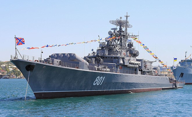 [ẢNH] Dàn tàu chiến cực mạnh của Hạm đội Biển Đen sẵn sàng đón tiếp hải quân NATO - Ảnh 5.