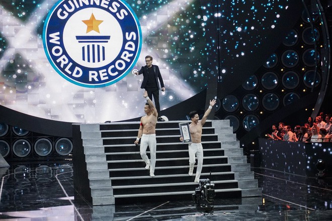 Anh em Quốc Cơ - Quốc Nghiệp xác lập kỉ lục Guinness Thế giới tại Ý với thành tích ấn tượng - Ảnh 8.