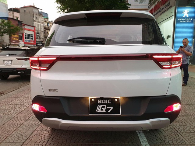 BAIC Q7 - SUV Trung Quốc nhái Range Rover giá 658 triệu đồng tại Việt Nam - Ảnh 3.