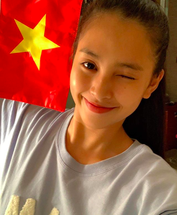 Dàn sao Vbiz đang ăn mừng tuyển Việt Nam vào chung kết: Mỗi người một kiểu, ai cũng vui nổ trời! - Ảnh 3.