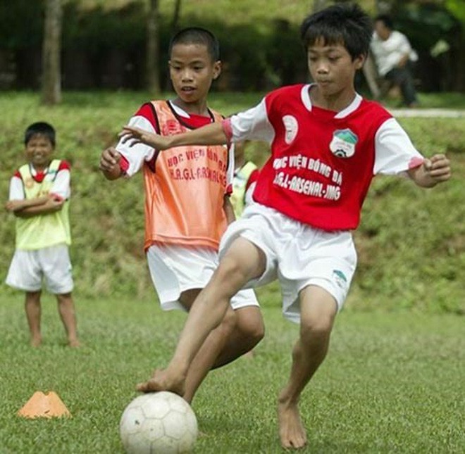 Lứa Quang Hải, Công Phượng đang ở đâu khi Việt Nam giành cúp vô địch AFF Cup 2008? - Ảnh 1.