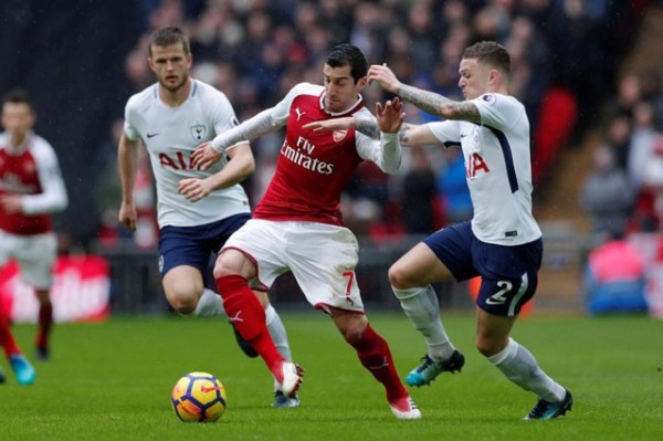 ‘Tàng hình’ ở trận derby Bắc London, Mkhitaryan bị biến thành trò cười cho thiên hạ - Ảnh 1.