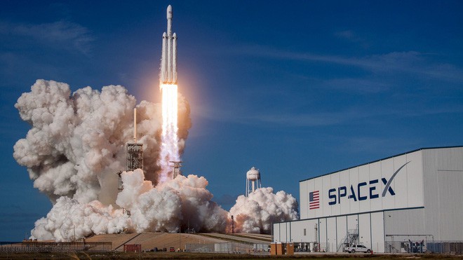 Trên chiếc Tesla mà Elon Musk vừa phóng lên Vũ trụ, có một kiện hàng bí mật có thể tồn tại cả tỷ năm - Ảnh 3.