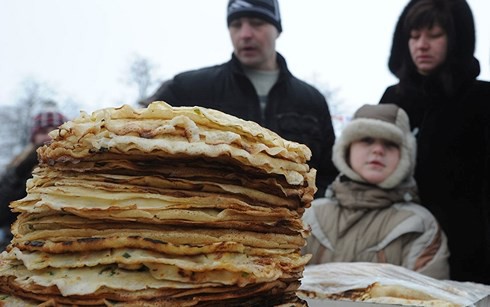 Lễ tiễn mùa Đông Maslenitsa tại Nga - Ảnh 1.