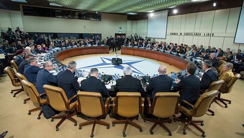 NATO bàn về tái cơ cấu tổ chức và tài chính quốc phòng - Ảnh 1.
