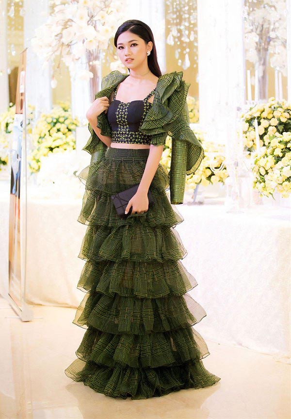 Đọ vẻ nóng bỏng của các hoa hậu, á hậu Việt tuổi Tuất - Ảnh 19. Đọ vẻ nóng bỏng của các hoa hậu, á hậu Việt tuổi Tuất - Ảnh 19.