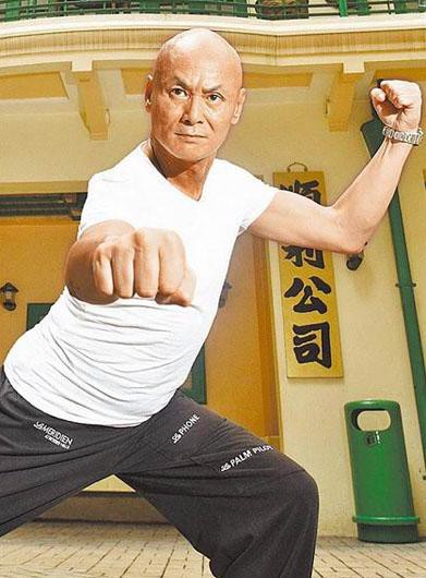 Sao Cbiz lỗi thời: Đường Tăng đi hát hội chợ kiếm tiền, Nhĩ Thái kéo fame bằng hình ảnh gây sốc - Ảnh 12. Sao Cbiz lỗi thời: Đường Tăng đi hát hội chợ kiếm tiền, Nhĩ Thái kéo fame bằng hình ảnh gây sốc - Ảnh 12.