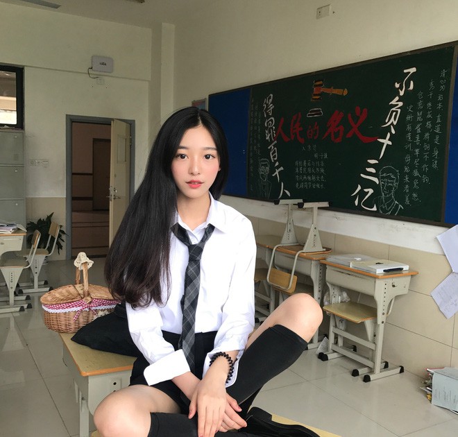 Chỉ nhờ một bức ảnh xuất thần, cô bạn Trung Quốc đã được mệnh danh nữ thần góc nghiêng - Ảnh 21.