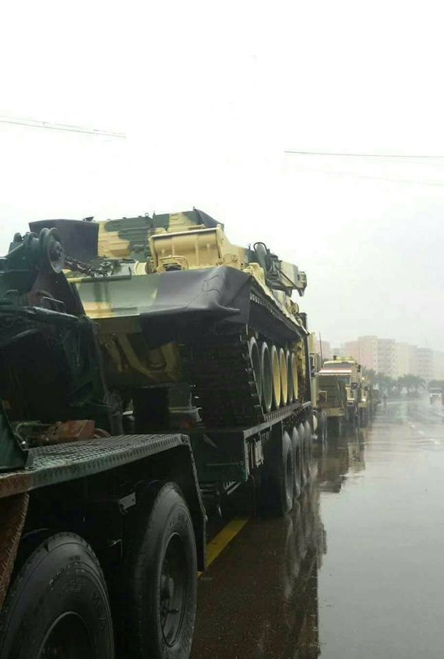 Phương tiện đặc biệt đi kèm xe tăng T-90 Nga vừa gửi cho Iraq - Ảnh 2.
