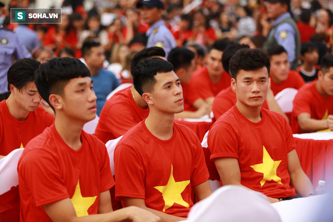 Sao U23 Việt Nam nhận cảnh báo khi trở lại với đại gia V-League - Ảnh 1.