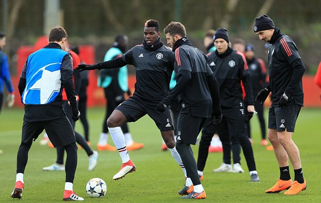 Mourinho cởi bỏ gánh nặng cho Pogba, không dám coi thường Sevilla - Ảnh 1.