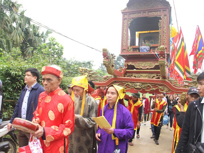 Ngắm bảo vật voi bằng vàng của vua Hàm Nghi ban tặng - Ảnh 8.