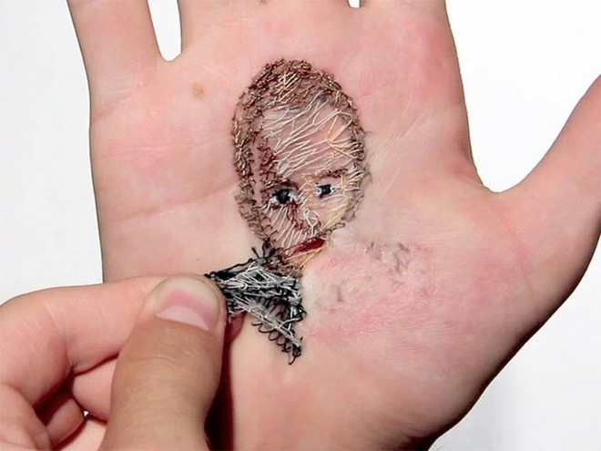 Xuyên chỉ lên chính da tay để tạo nên những bức hình nghệ thuật ám ảnh người xem - Ảnh 13.