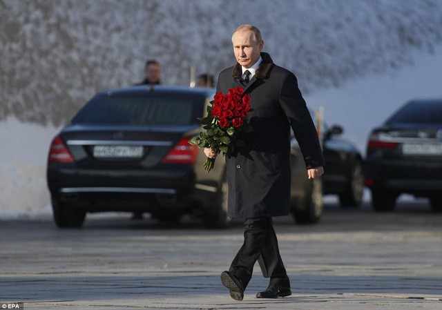  Tổng thống Putin tưởng nhớ anh hùng Liên Xô hi sinh trong trận chiến Stalingrad  - Ảnh 1.