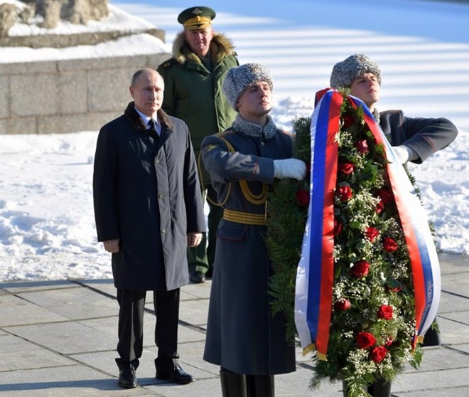  Tổng thống Putin tưởng nhớ anh hùng Liên Xô hi sinh trong trận chiến Stalingrad  - Ảnh 2.