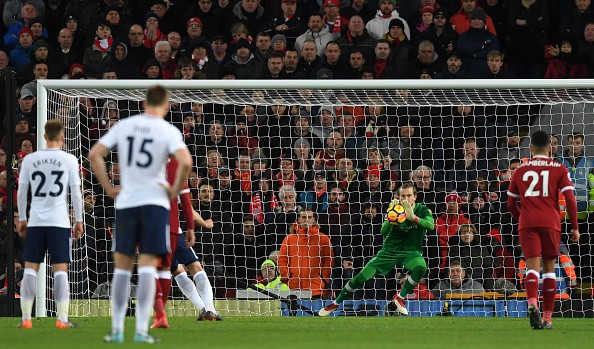 ĐIỂM NHẤN Liverpool 2-2 Tottenham: Salah đi vào lịch sử. Liverpool phản công siêu hay. Spurs dại chợ - Ảnh 4.