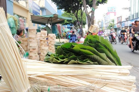 Chợ lá dong nửa thế kỷ ở Sài Gòn nhộn nhịp ngày giáp Tết - Ảnh 19.